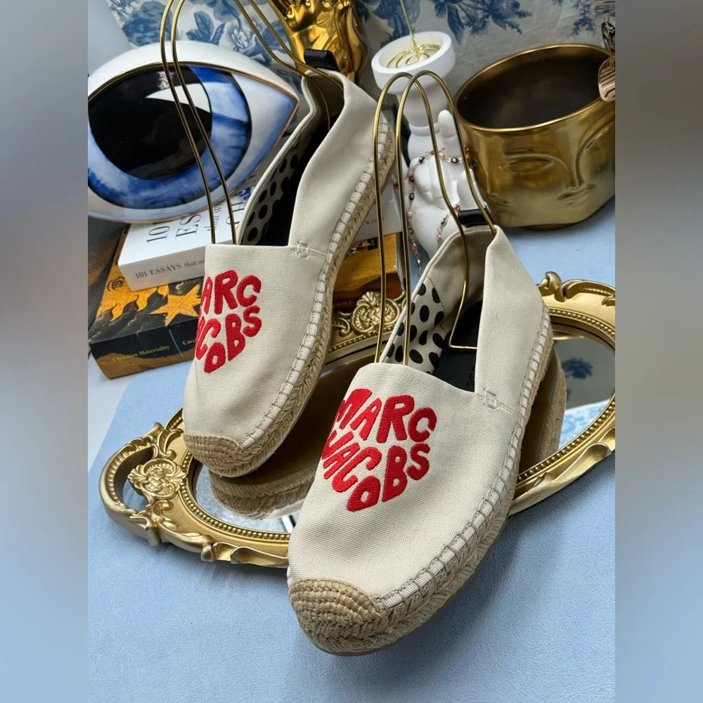 🆕 MARC JACOBS 🧿 NWOB The Marc Heart Espadrille Flat, Red & Cream - Sz 39 US 9